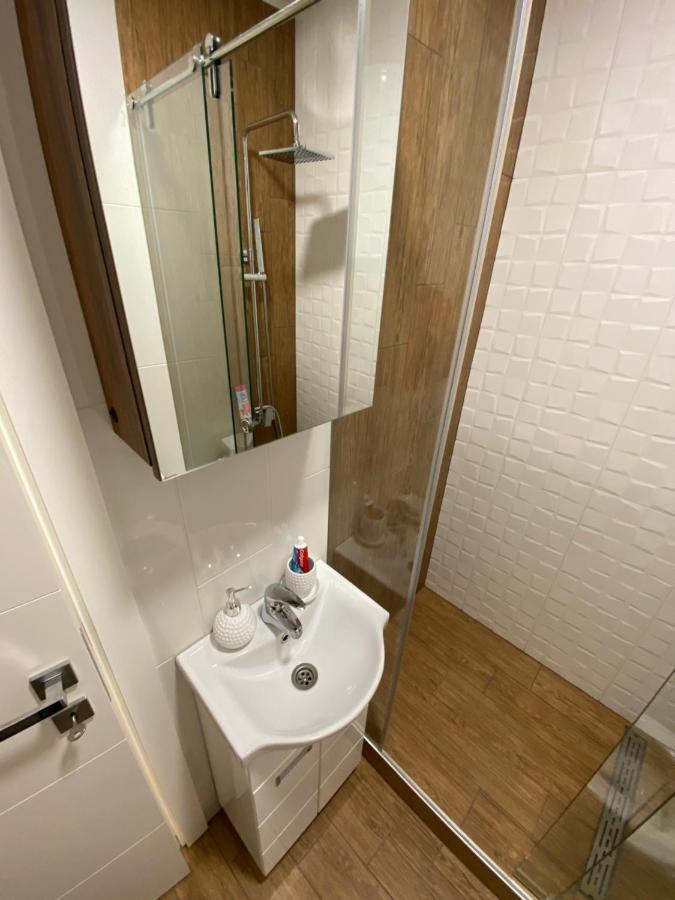 Sleepover - Holiday Base Novi Sad Buitenkant foto